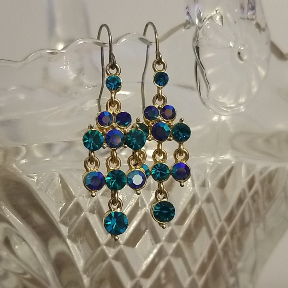 Gorgeous blue & teals rhinestone earrings